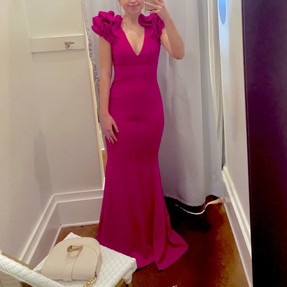 Dresses & Skirts - Hemline Leena Gown